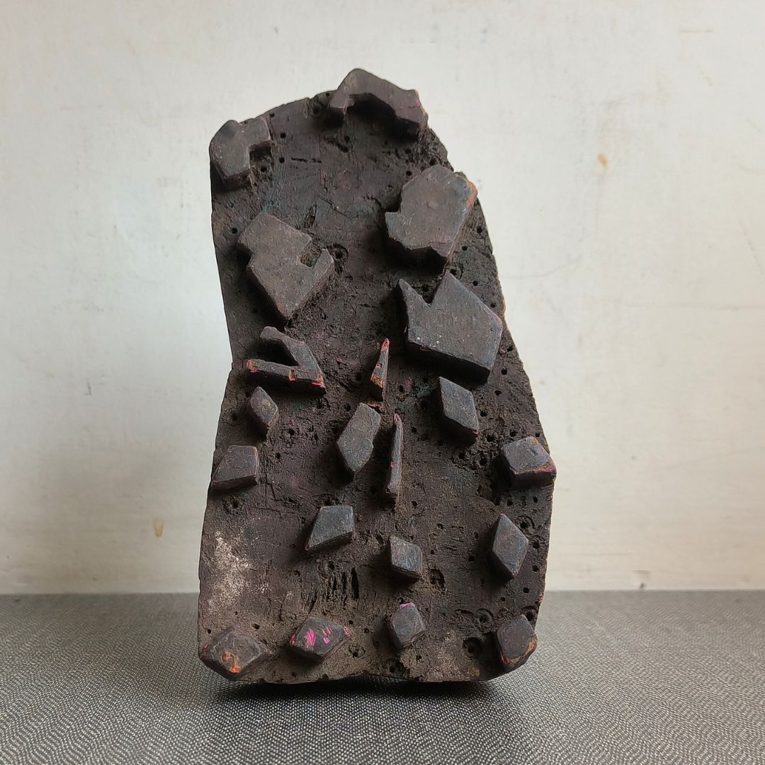 Historic Wooden Printing Block – Traditional Indian Carved Stamp