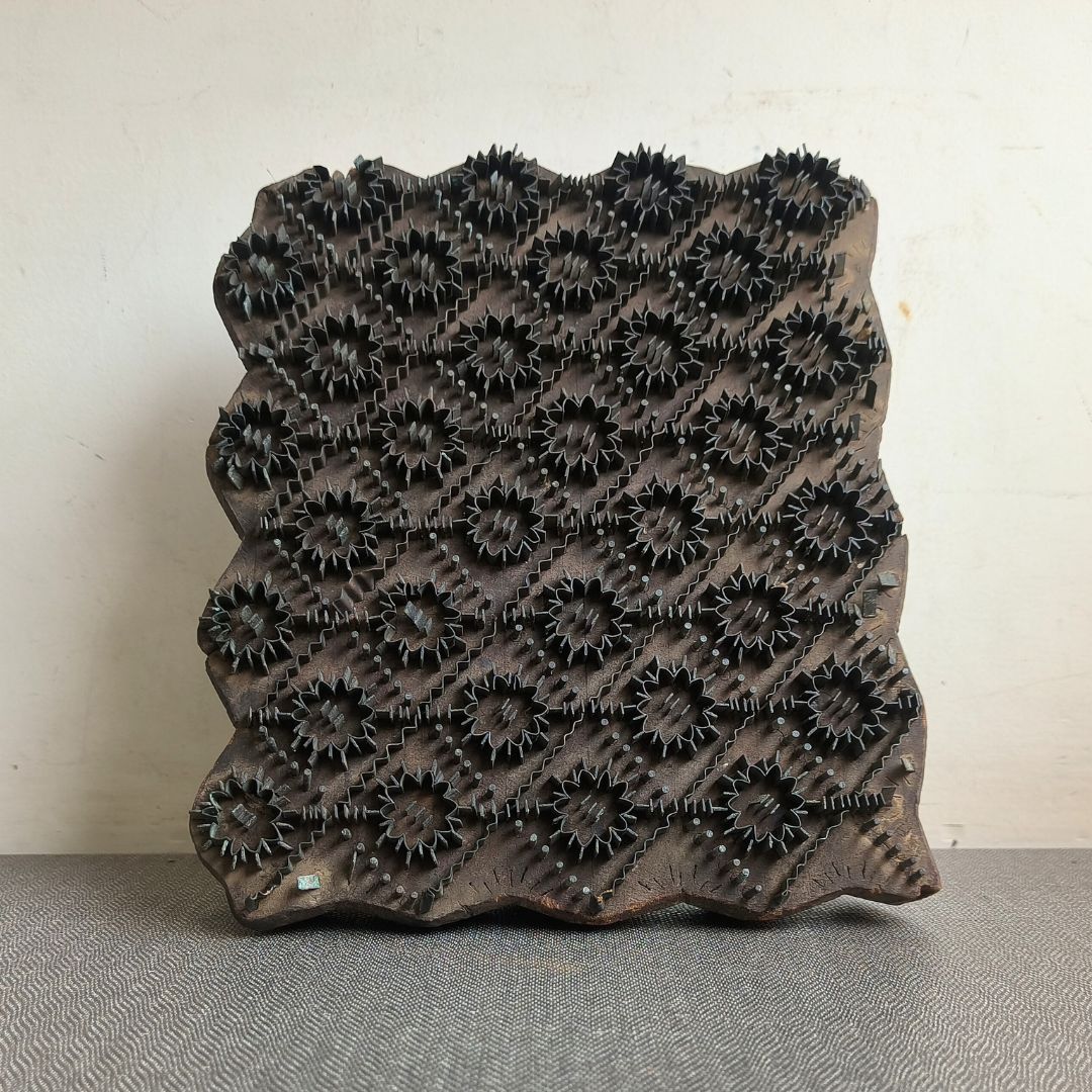 Timeless Wooden Block – Elegant & Minimalistic Décor