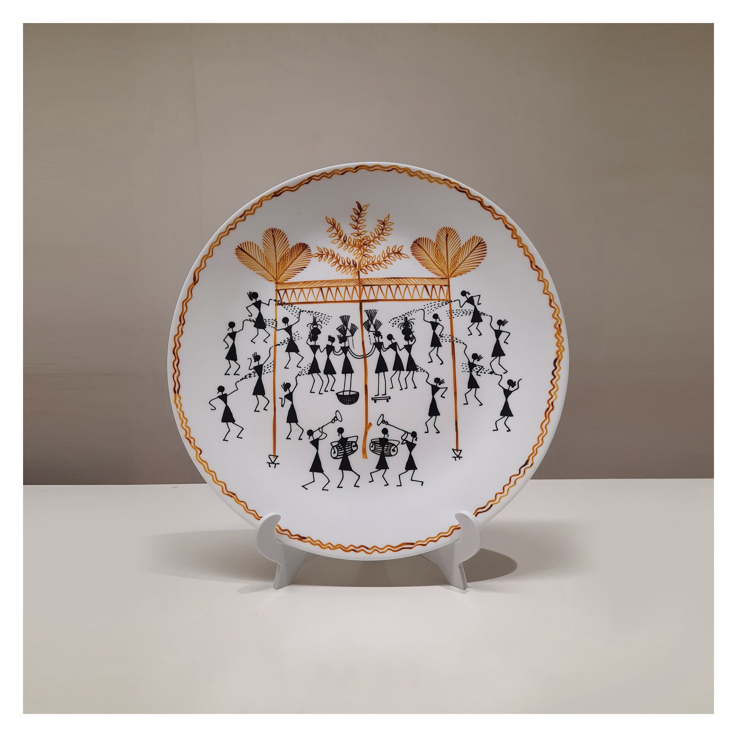 Wall Decor: Ceramic Plates
