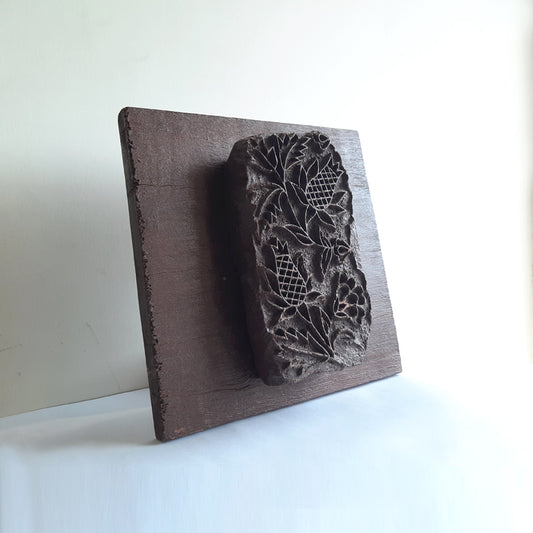 Nature-inspired wooden block