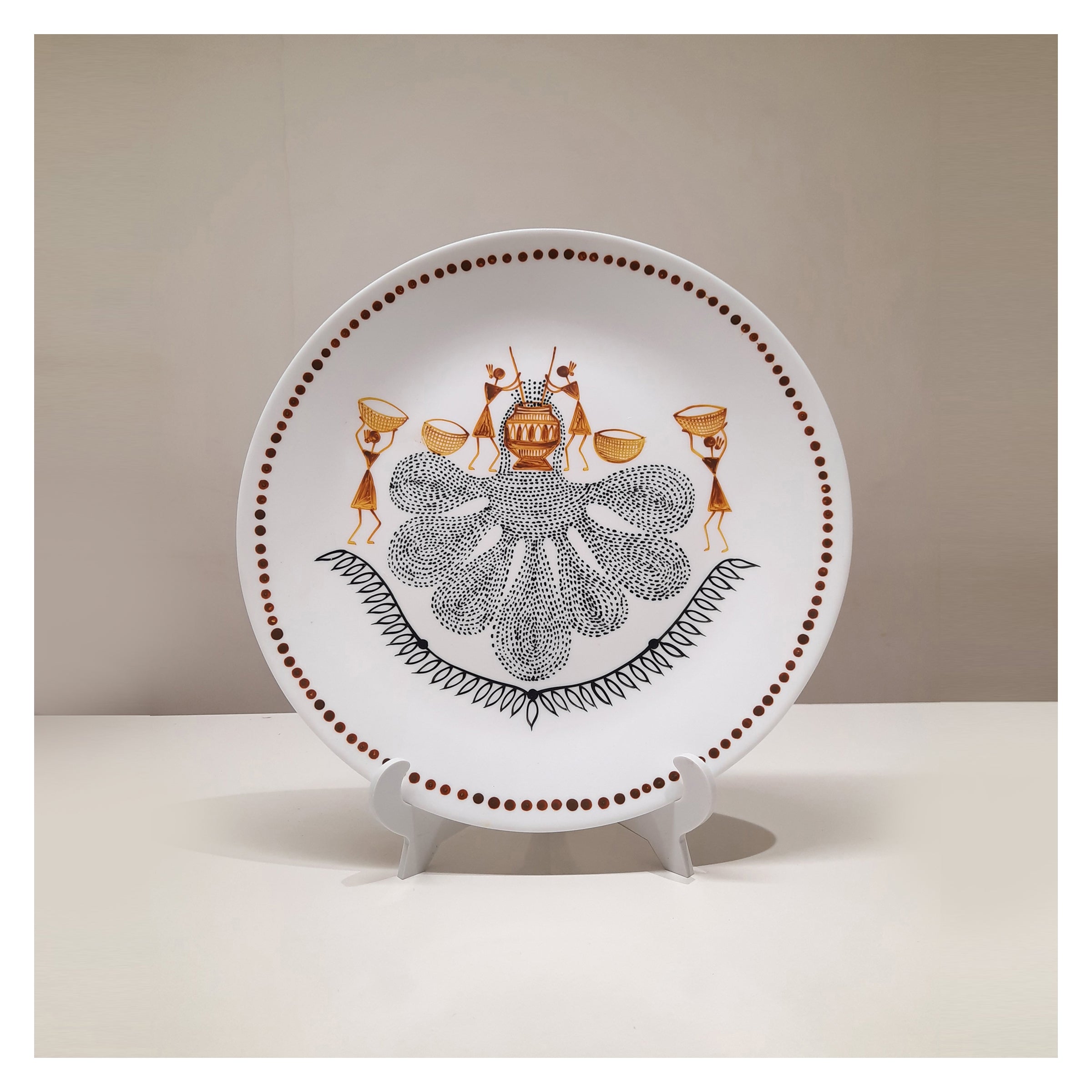 Wall Decor: Ceramic Plates