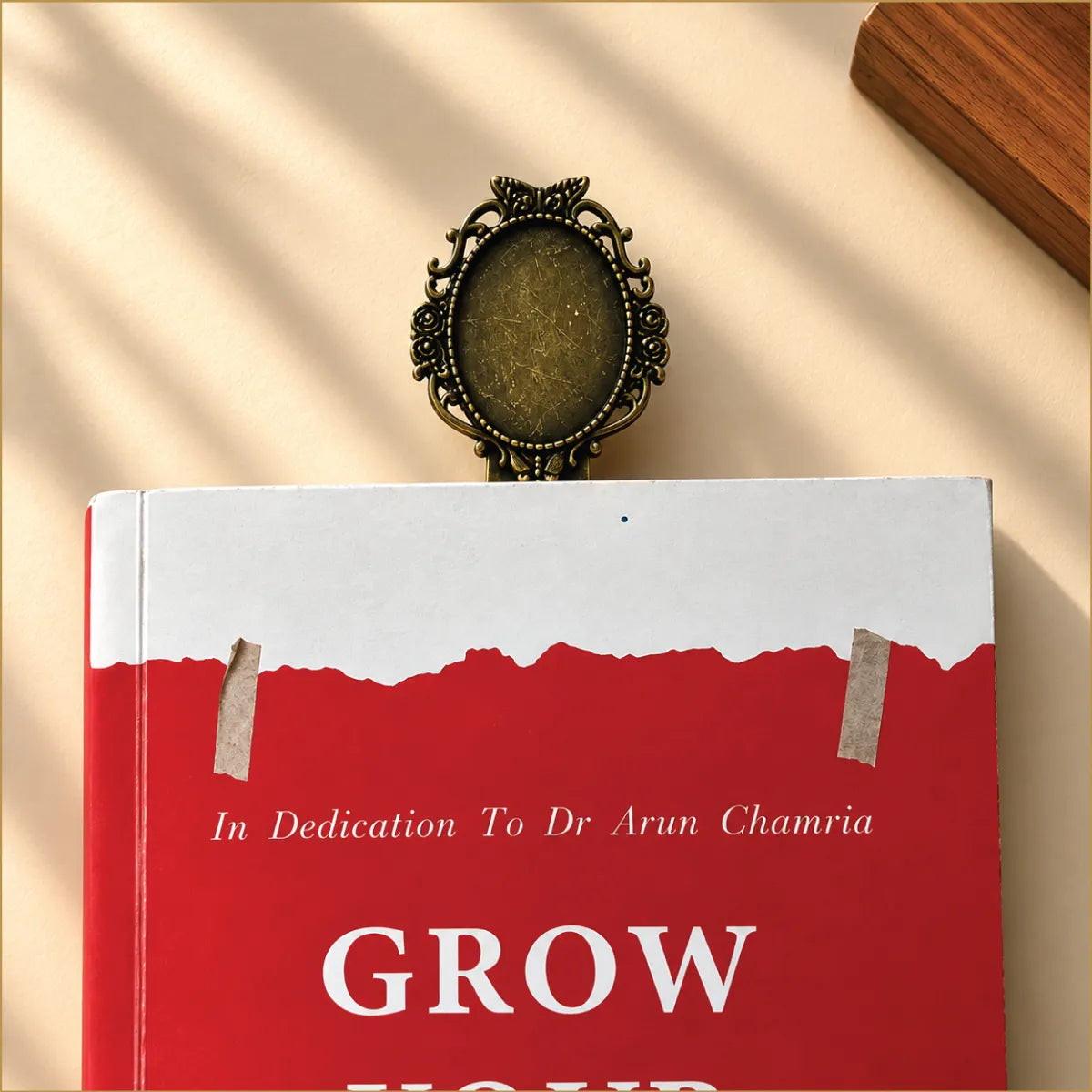 Antique Bronze Oval Bookmark – Vintage Rose & Butterfly Frame