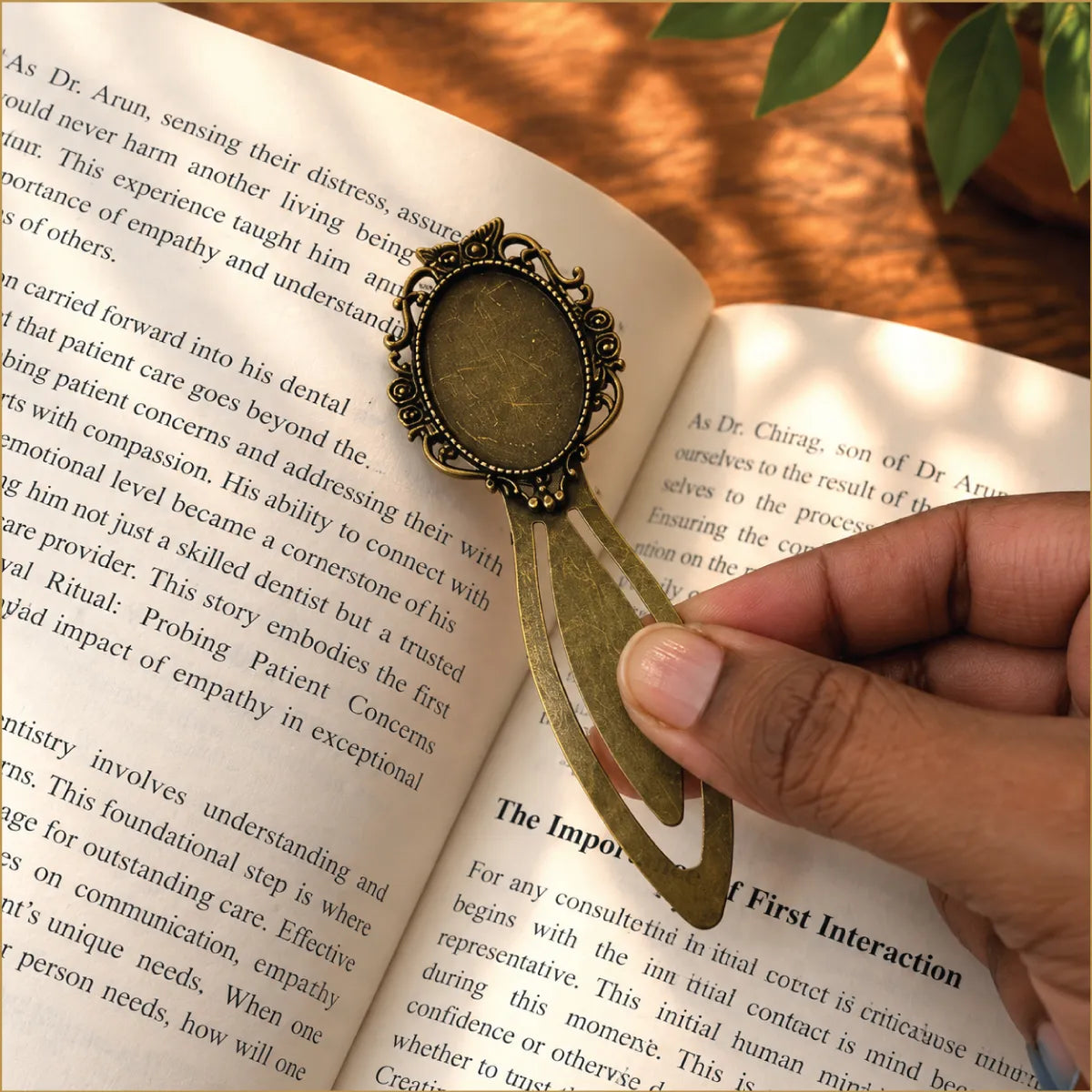 Antique Bronze Oval Bookmark – Vintage Rose & Butterfly Frame