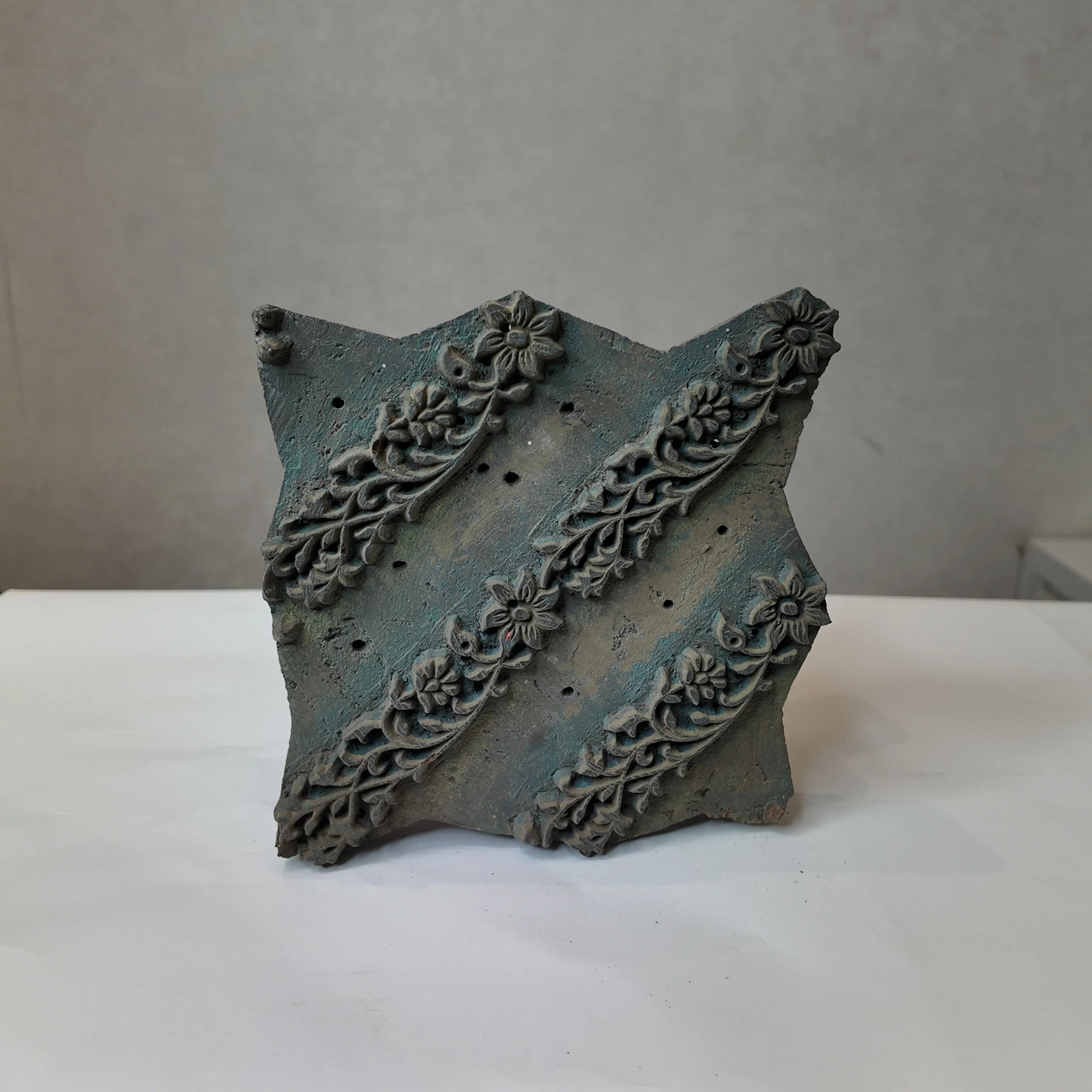 Vintage Hand-Carved Wooden Printing Block – Diagonal Floral Stripes