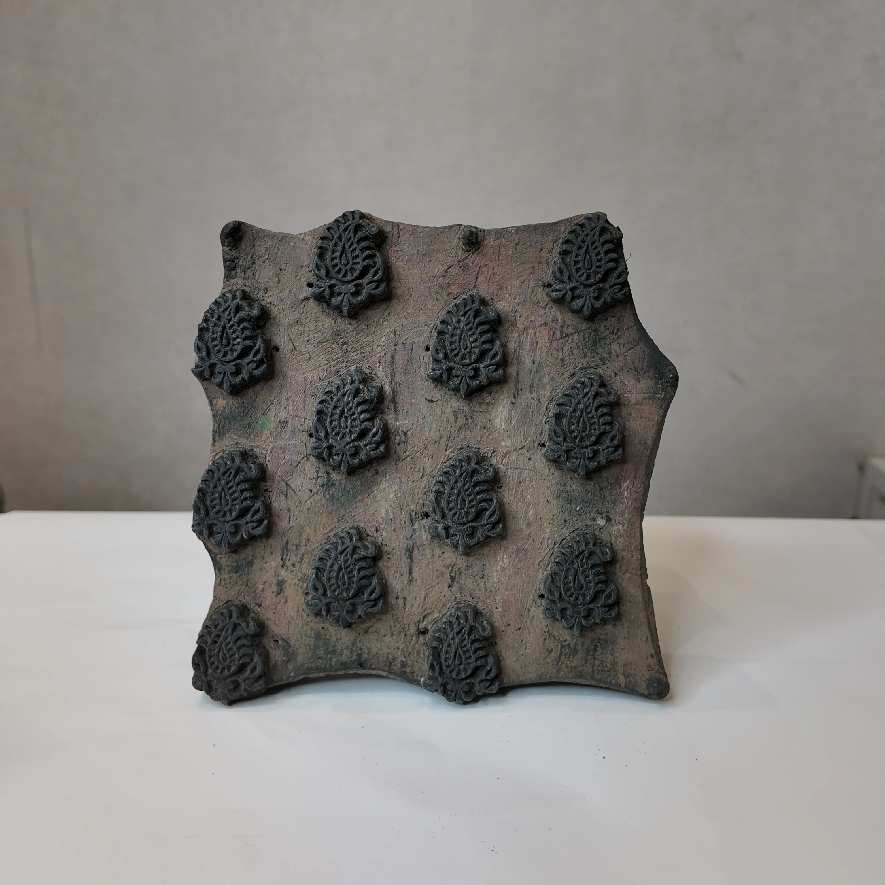 Vintage Hand-Carved Wooden Printing Block – Staggered Paisley Grid