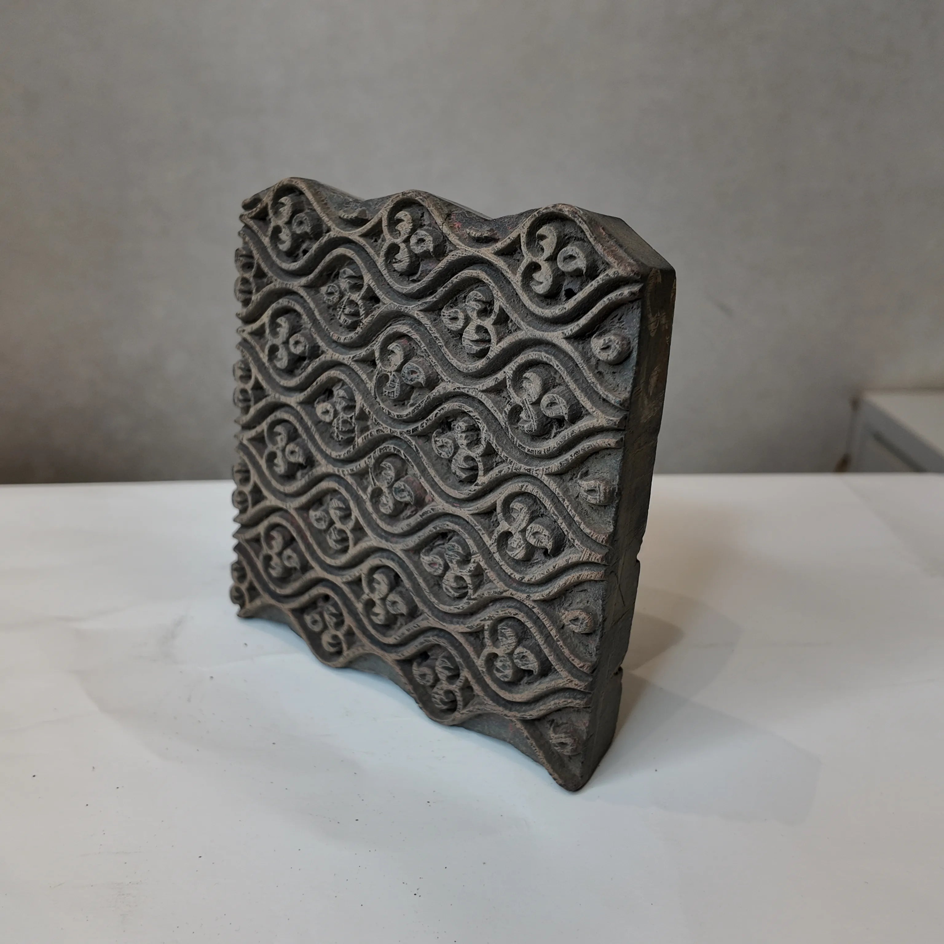 Vintage Hand-Carved Wooden Printing Block – Trefoil Wave Lattice