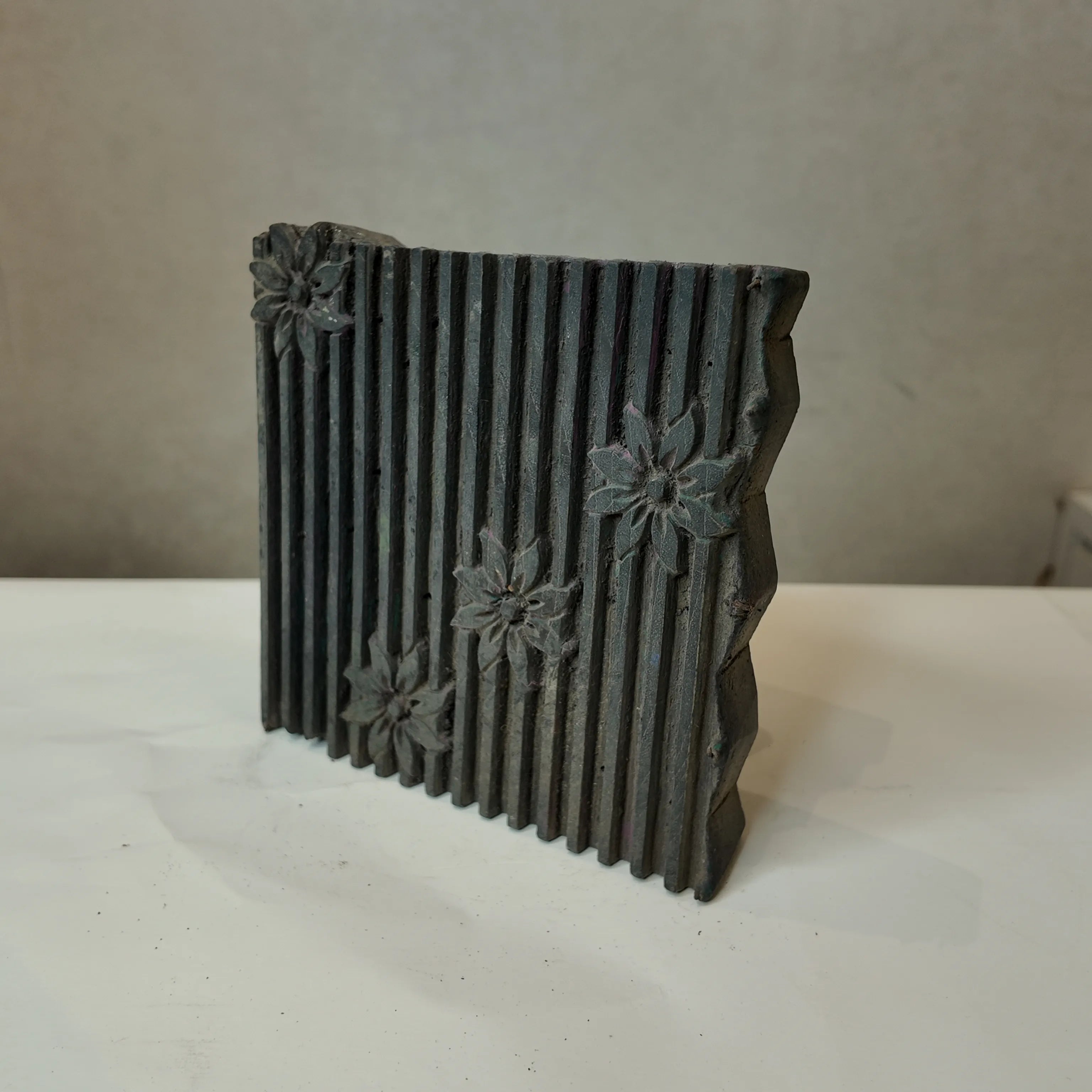 Vintage Hand-Carved Wooden Printing Block – Fluted Column Floral