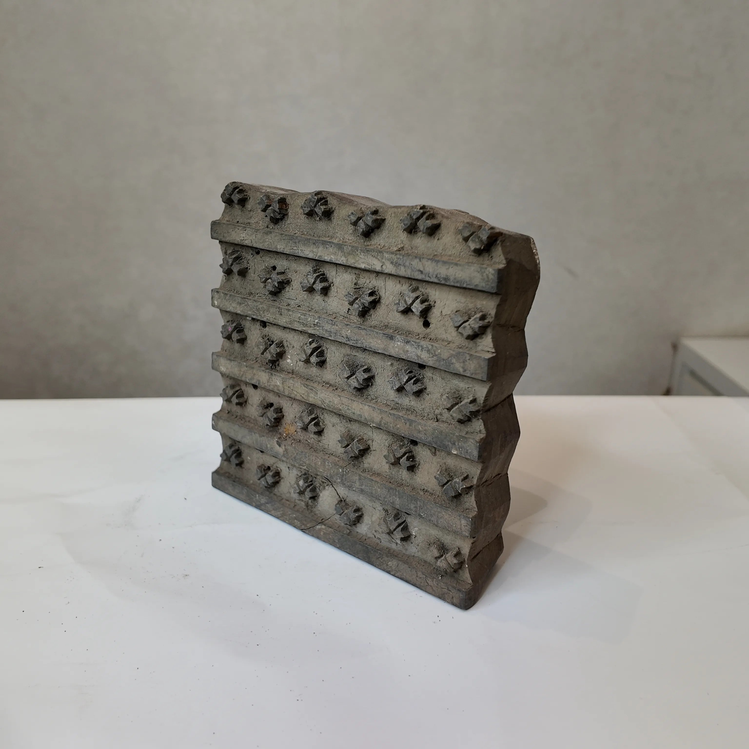 Vintage Hand-Carved Wooden Printing Block – Banded Trefoil Rows