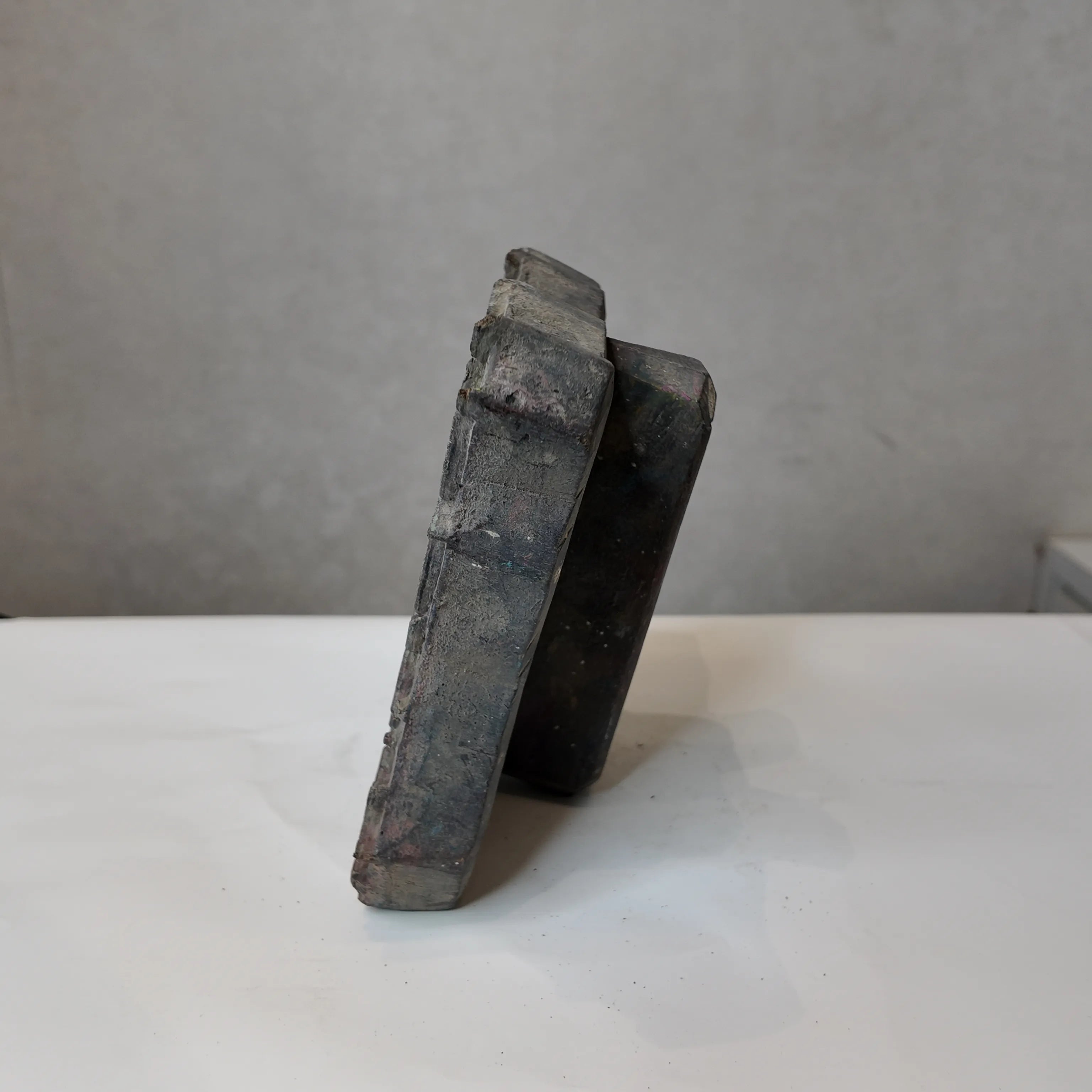 Vintage Hand-Carved Wooden Printing Block – Flowing Leaf Vine