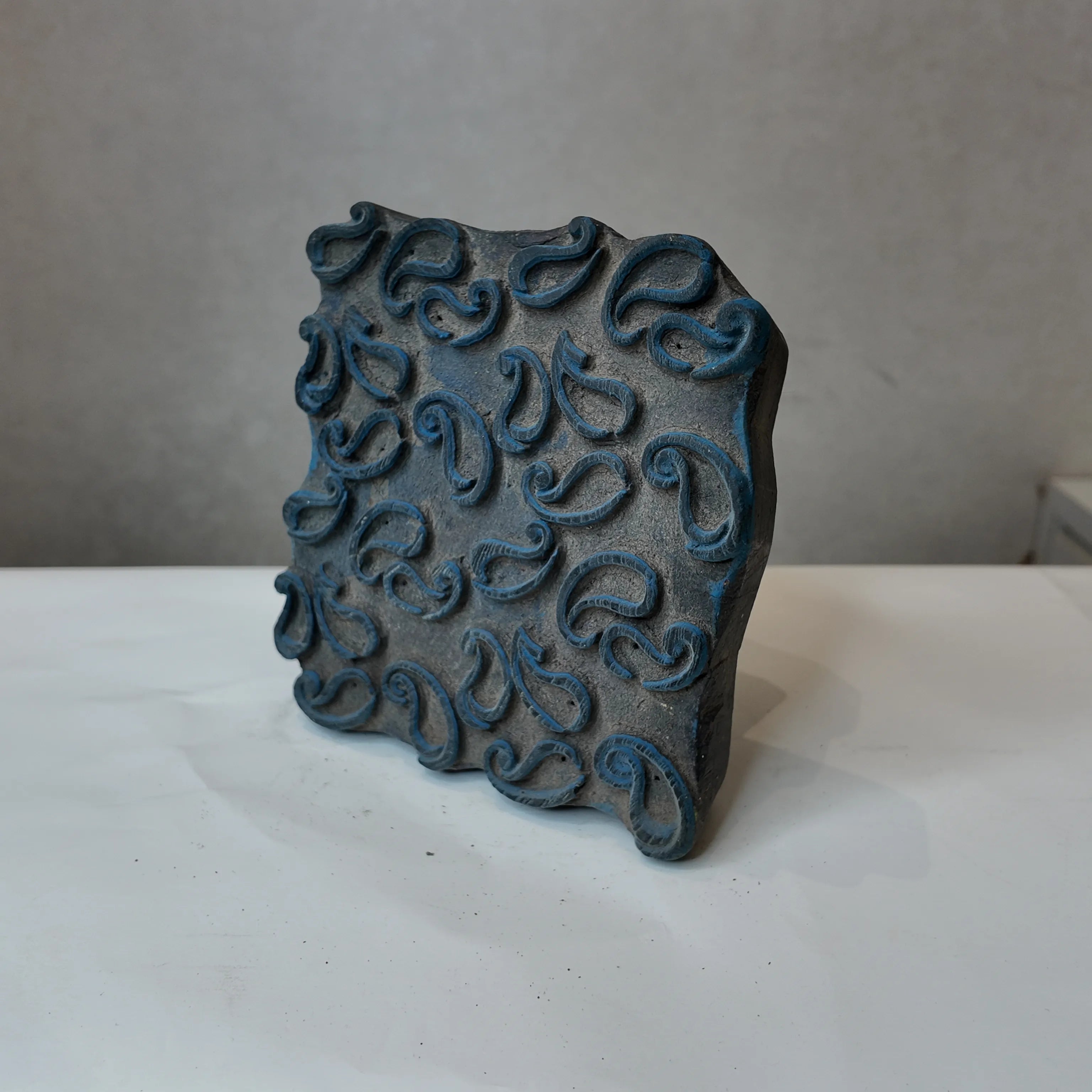 Vintage Hand-Carved Wooden Printing Block – Swirling Paisley Grid