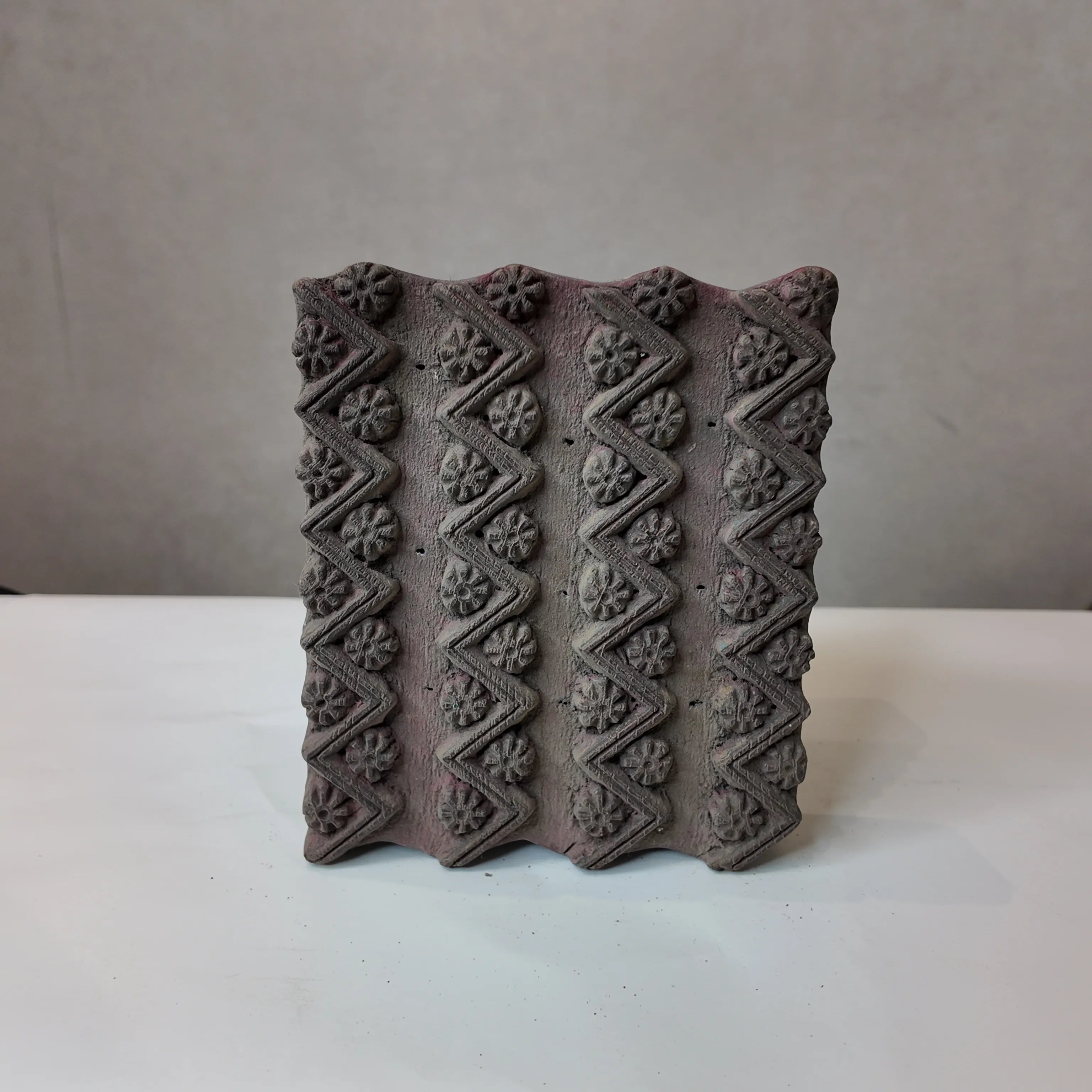 Vintage Hand-Carved Wooden Printing Block – Zigzag Rosette Stripe