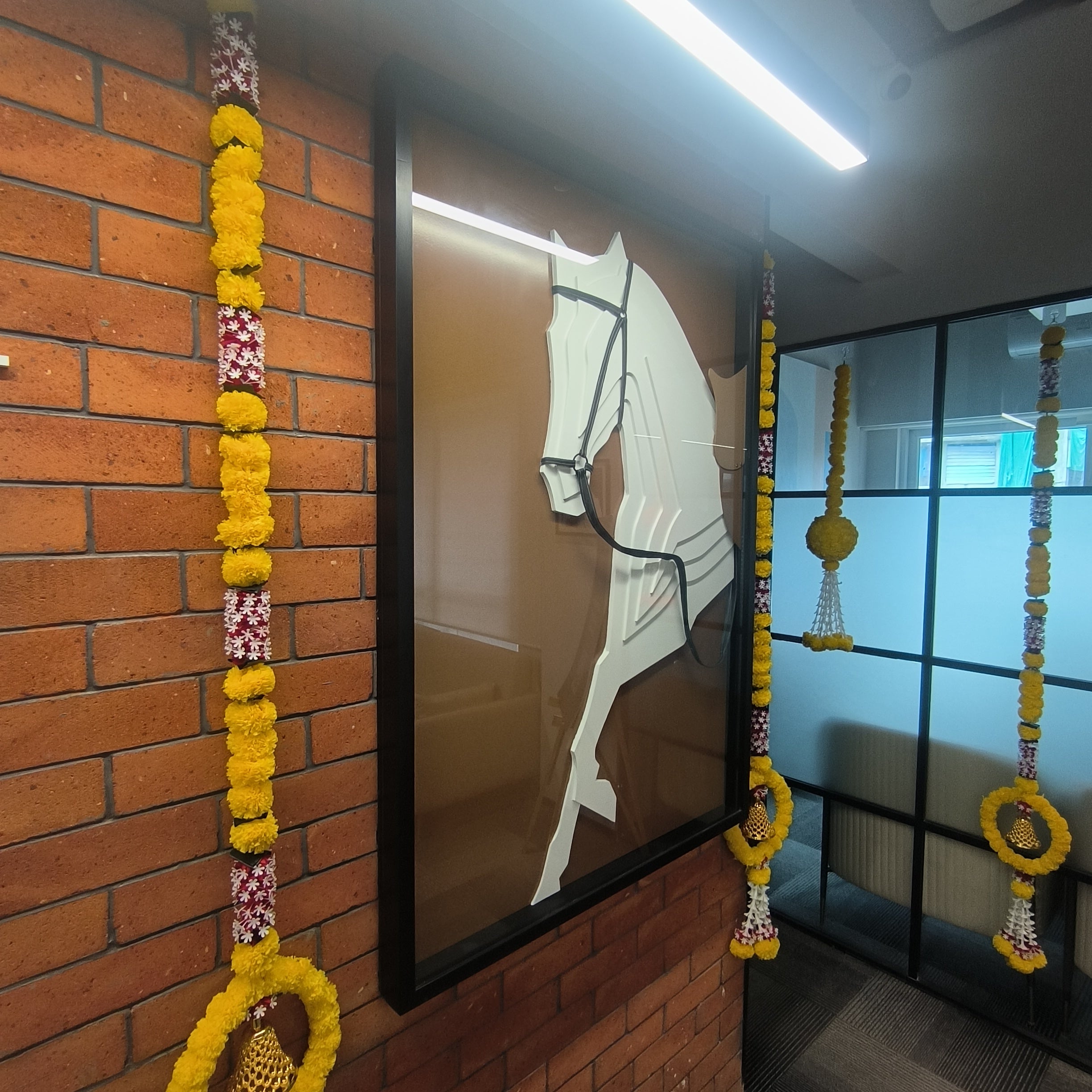 Elegant Horse 3D MDF Wall Art – Modern Minimalist Wall Decor for Living Room & Office