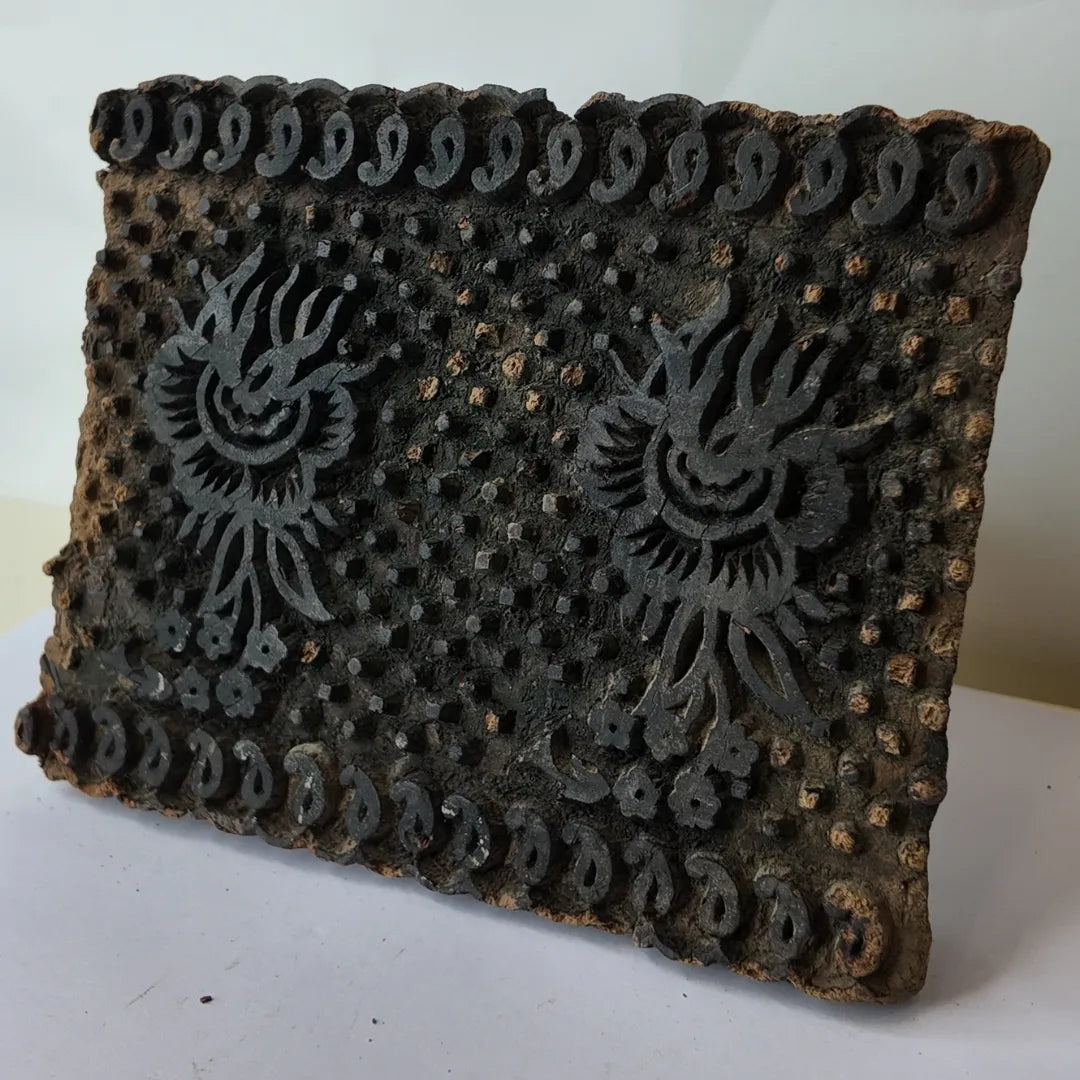 Vintage Hand-Carved Wooden Printing Block – Twin Flame Medallion Paisley Border