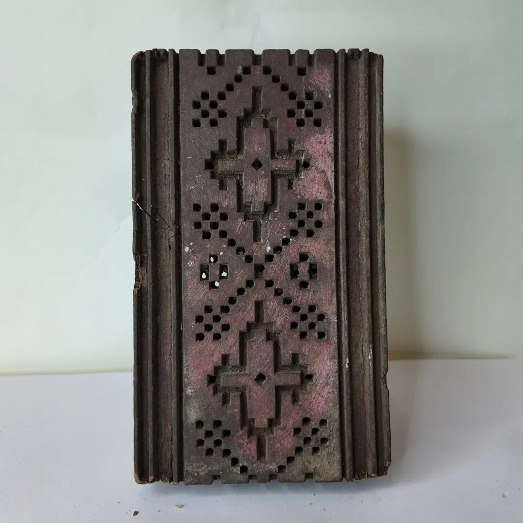 Vintage Hand-Carved Wooden Printing Block – Pixelated Diamond Cross Panel